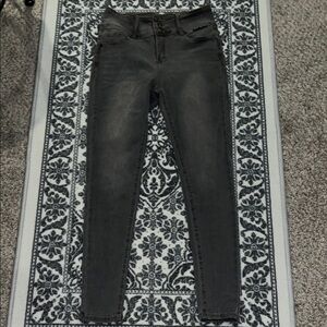 Love Nation High Rise Skinny Jeans